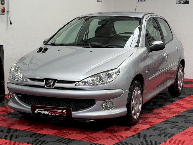 PEUGEOT 206